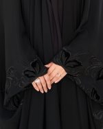 چادر عربی اصیل گلدوزی طرح پروانه مخمل با پارچه ندا کد CH222075 - تصویر 3