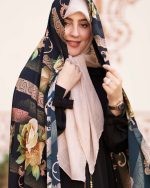 چادر رنگی سنتي زمینه مشکی قهوه اي طرح باغ رضوان 1 كد CH315071 - تصویر 4