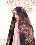 چادر رنگی سنتي زمینه قهوه اي طرح باغ رضوان 2 كد CH315073 - تصویر 2