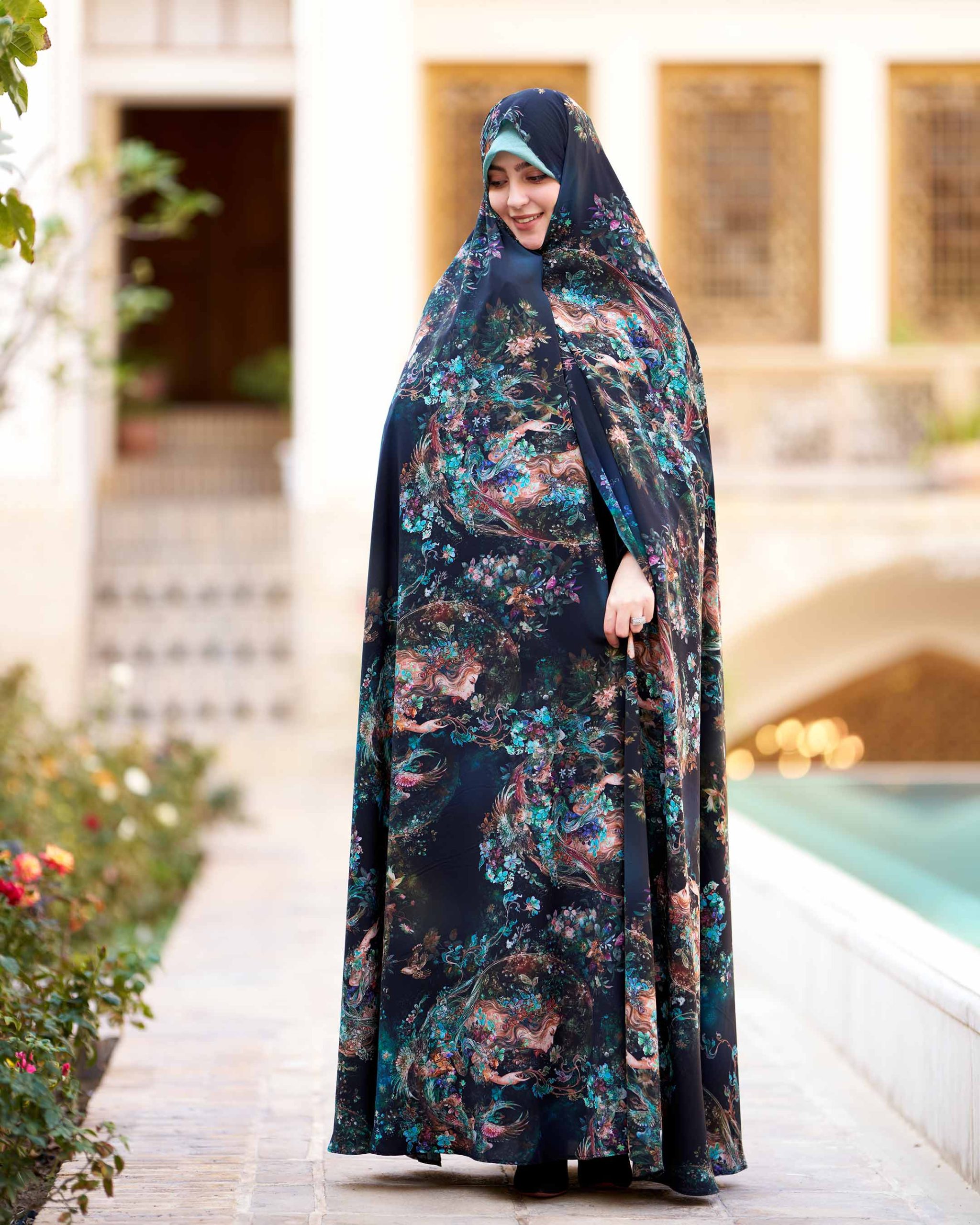 CH315074---01-web چادر رنگی سنتي زمینه سبز باغ رضوان 2 كد CH315074 - تصویر 1