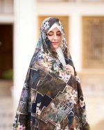 چادر رنگی سنتي زمینه مشکی قهوه ای باغ رضوان3 كد CH315079 - تصویر 2
