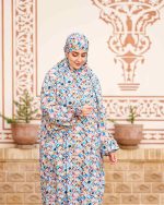 چادر نماز رنگی طرحدار پارچه کُدَری زمینه آبی کد CH 011 - تصویر 6