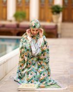 چادر نماز رنگی طرحدار پارچه کُدَری زمینه سبز کد CH 004 - تصویر 4