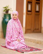 چادر نماز رنگی طرحدار پارچه کُدَری زمینه صورتی کد CH 007