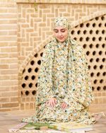 چادر نماز رنگی طرحدار پارچه کُدَری زمینه سبز فیروزه ای کد CH 009