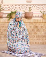 چادر نماز رنگی طرحدار پارچه کُدَری زمینه آبی کد CH 011