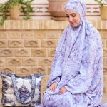 چادر نماز رنگی طرحدار پارچه کُدَری زمینه طوسی کد CH 016