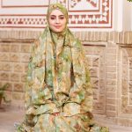 چادر نماز رنگی طرحدار پارچه کُدَری زمینه سبزشکلاتی کد CH 030