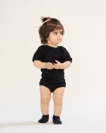 بادی زیر دکمه مشکی با طرح تمام چاپ ماه و ستاره از مجموعه مَهنا کد TB21061