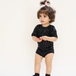 بادی زیر دکمه مشکی با طرح تمام چاپ گل و برگ از مجموعه مَهنا کد TB21062