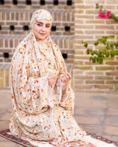 چادر نماز رنگی طرحدار پارچه کُدَری زمینه سبزنارنجی کد CH 029
